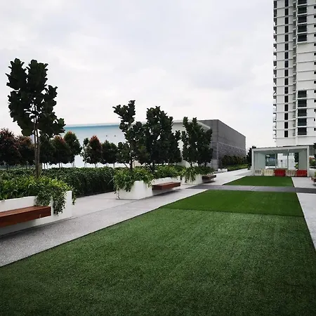 Skypark Residence Cyberjaya I Pool View With Balcony Luaran gambar