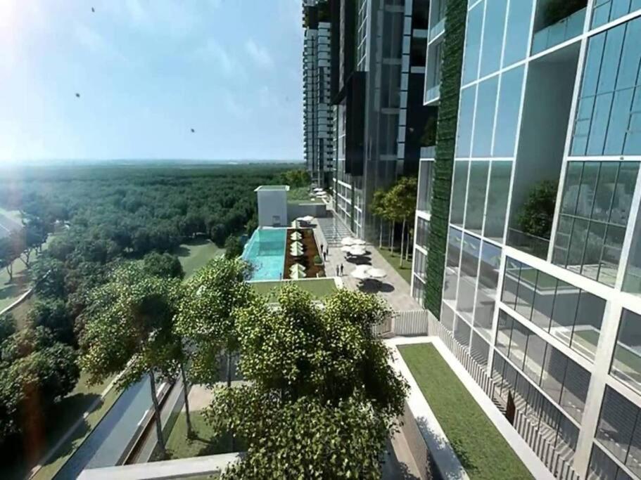 Apartment Skypark I Pool View With Balcony *