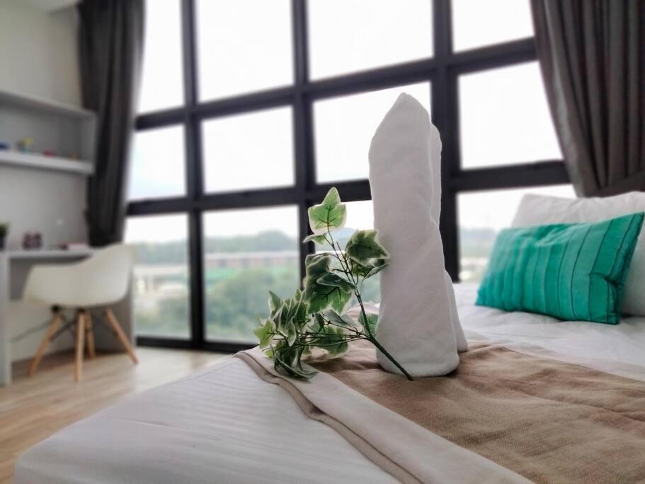 Apartment Skypark I Pool View With Balcony Cyberjaya